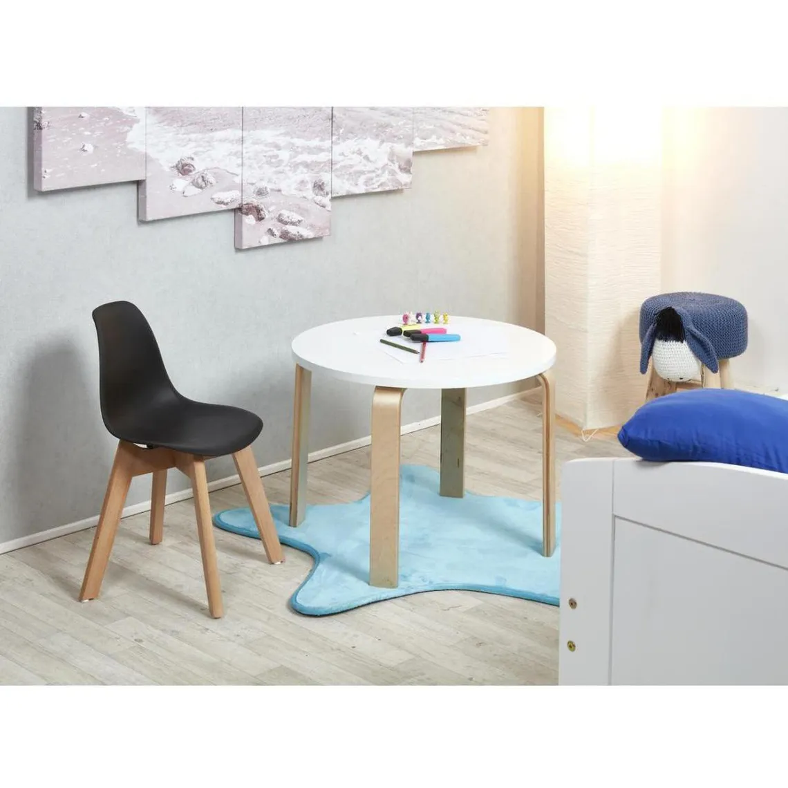 Chaise enfant coque plastique et pieds bois naturel SACHA KIDS Noir  | 3 Suisses