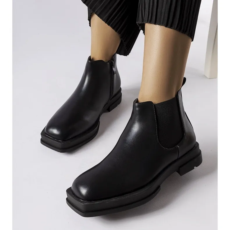 Inna Bottines basses plates noires Tarquinia le noir