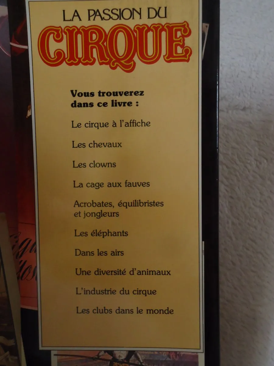 Livre la Passion du Cirque relié avec jaquette 95 pages illu