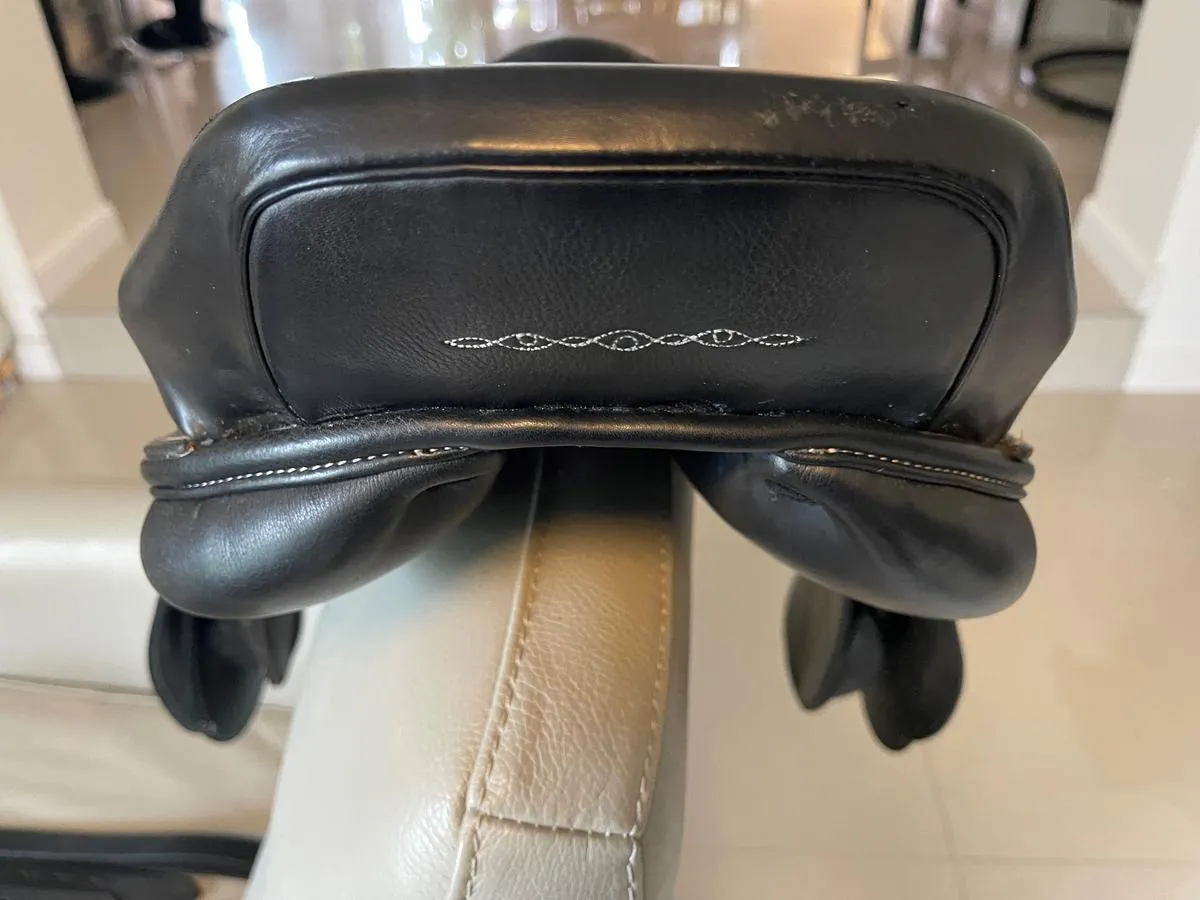 Selle mixte Paddock Fouganza en cuir noir 17,5''